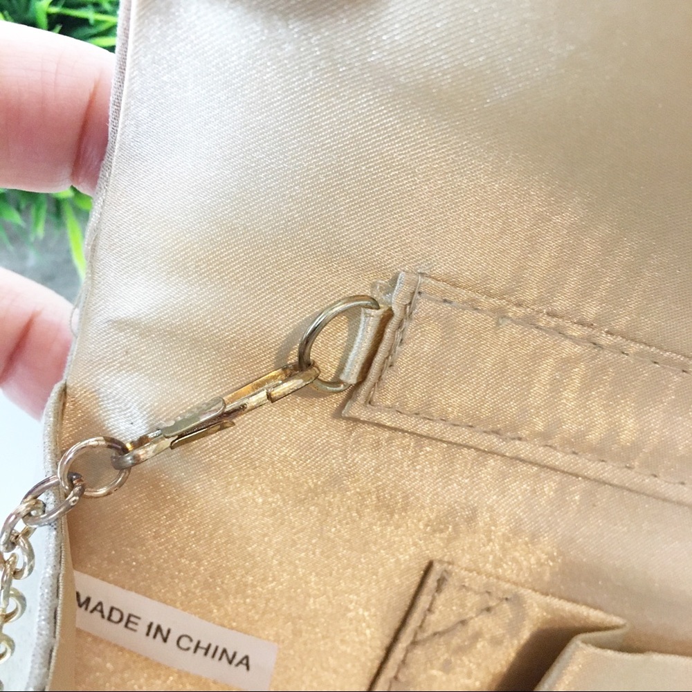 Prom / wedding Elegant bow tie clutch gold fabrics - Picture 8 of 8